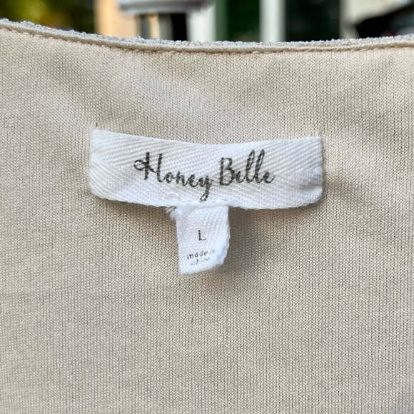 Honey Belle Gold Tie Front Flowy Sleeve Top - Picture 4 of 4